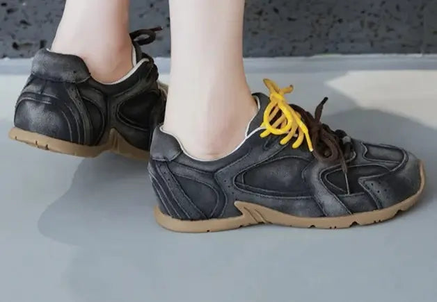 Baskets tous terrains en cuir suède noires avec lacets, confortables et solides pour activités | Suzzanemarket