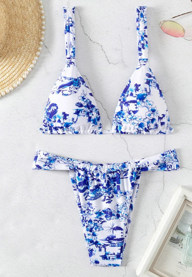 Mini Brésilien Tanga bikini set with floral print, adjustable straps, and removable pads. Perfect for summer | SuzzaneMarket.