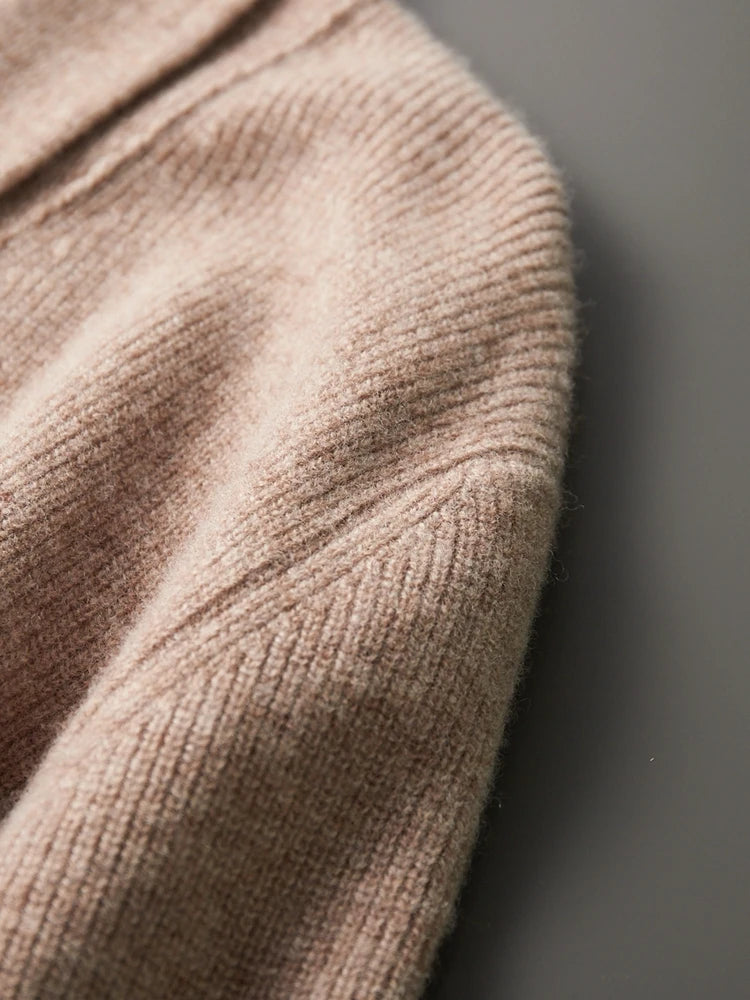 Cardigan Montmartre 100% Laine Mérinos Détails épaule