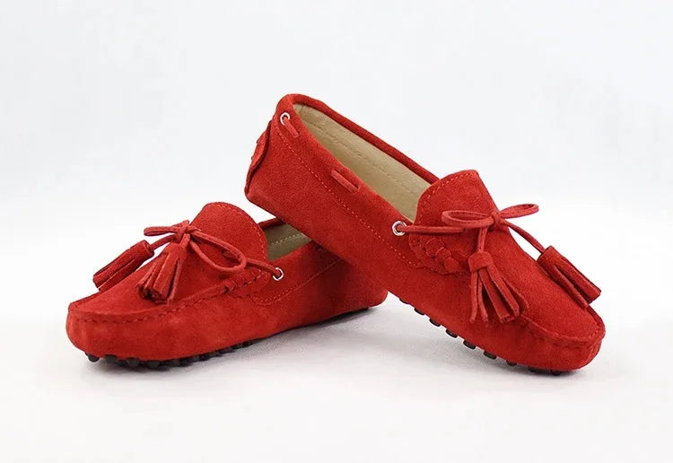Loafers Cuir Suède BETH1 en rouge, avec pompons et semelle en caoutchouc | SuzzaneMarket