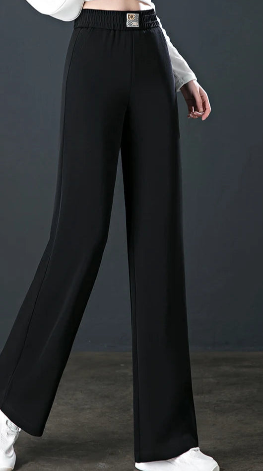 Pantalon droit quotidien en noir avec taille élastique, mélange coton, confortable et infroissable | SuzzaneMarket.