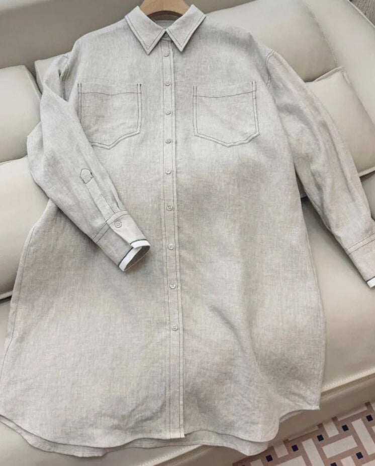 Linen shirt dress with long sleeves and two chest pockets, knee-length, in light gray |SuzzaneMarket