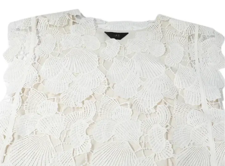 Robe en dentelle de coquillage blanche, haut sans manches, délicate transparence | SuzzaneMarket