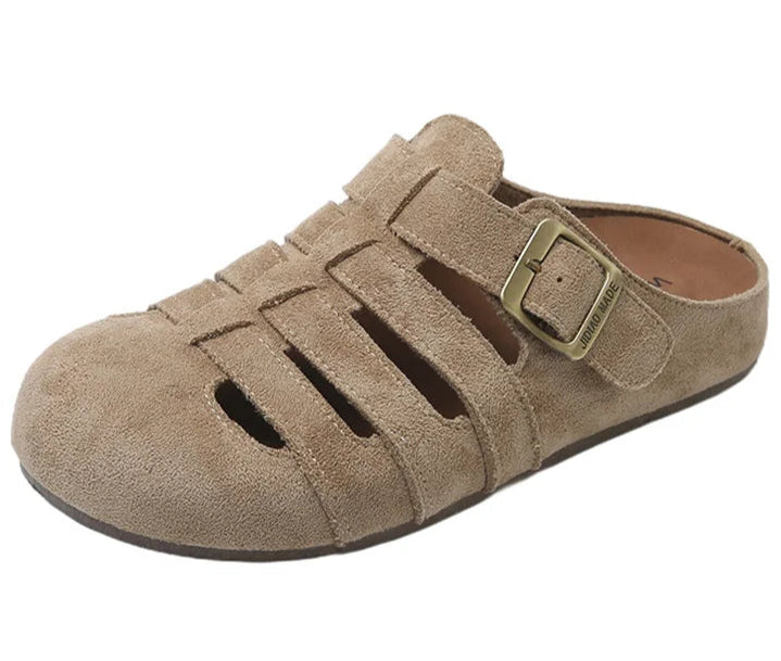 Sabots en cuir suède beige avec brides et boucle, semelle intérieure confortable | SuzzaneMarket