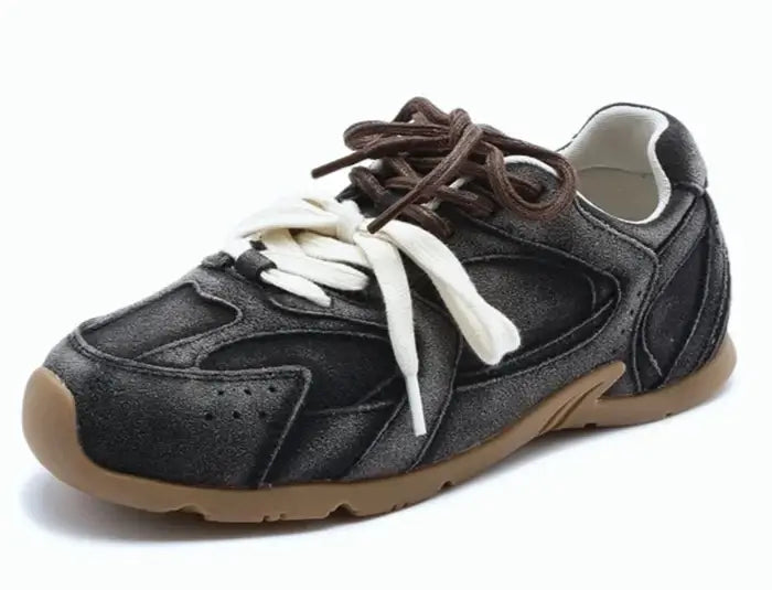 Baskets Tous terrains Cuir Suède noir avec lacets et semelle épaisse pour un confort optimal | Suzzanemarket