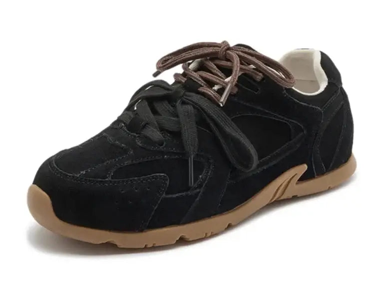 Baskets Tous terrains Cuir Suède noires avec lacets, confort et style pour activités | Suzzanemarket