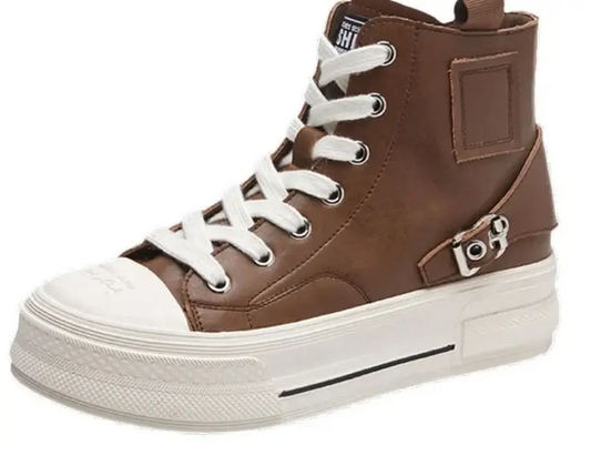 Baskets montantes compensées en cuir marron avec faux lacets et fermeture zipper | SuzzaneMarket