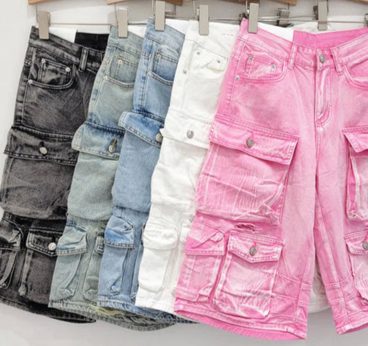 Bermuda Cargo Denim in 5 colors: black, grey, light blue, white, and pink. High-waisted, multi-pocket, zipper closure. |SuzzaneMarket