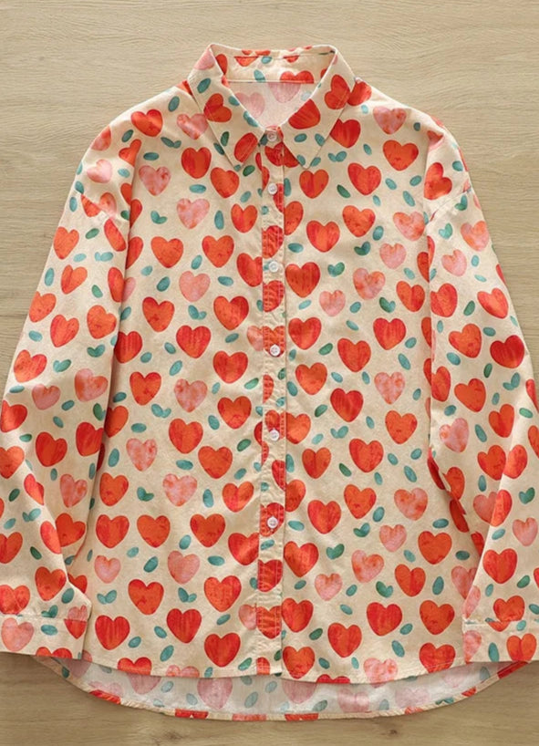 Chemise vintage Coton Batik avec motif cœurs rouges, manches longues, coupe droite, taille unique | SuzzaneMarket.