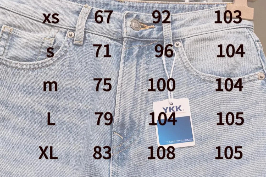Jeans droit classique BASA avec tableau des tailles, détails sur les mesures et coupe, style régulier | SuzzaneMarket