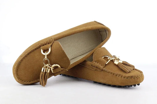 Loafers Cuir Suède GINA2 couleur beige avec decoration pompons et boucle dorée | SuzzaneMarket