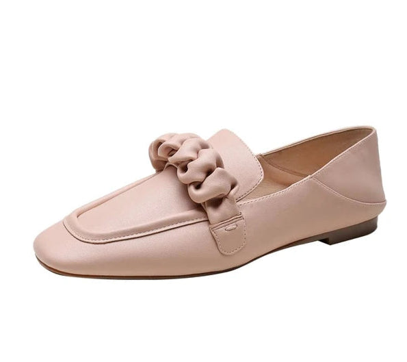 Loafers Souples Cuir en rose avec détail froncé, petit talon confortable, un style élégant et classique | SuzzaneMarket