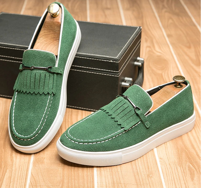 Loafers Hommes finition barrette .Modèle Madère. Couleur camel.