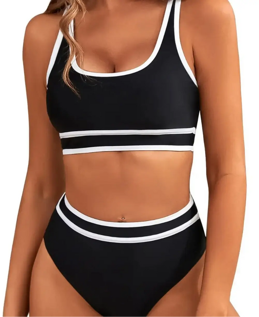 Maillot 2 pièces sport en noir avec culotte taille haute et soutien-gorge à larges bandes | SuzzaneMarket