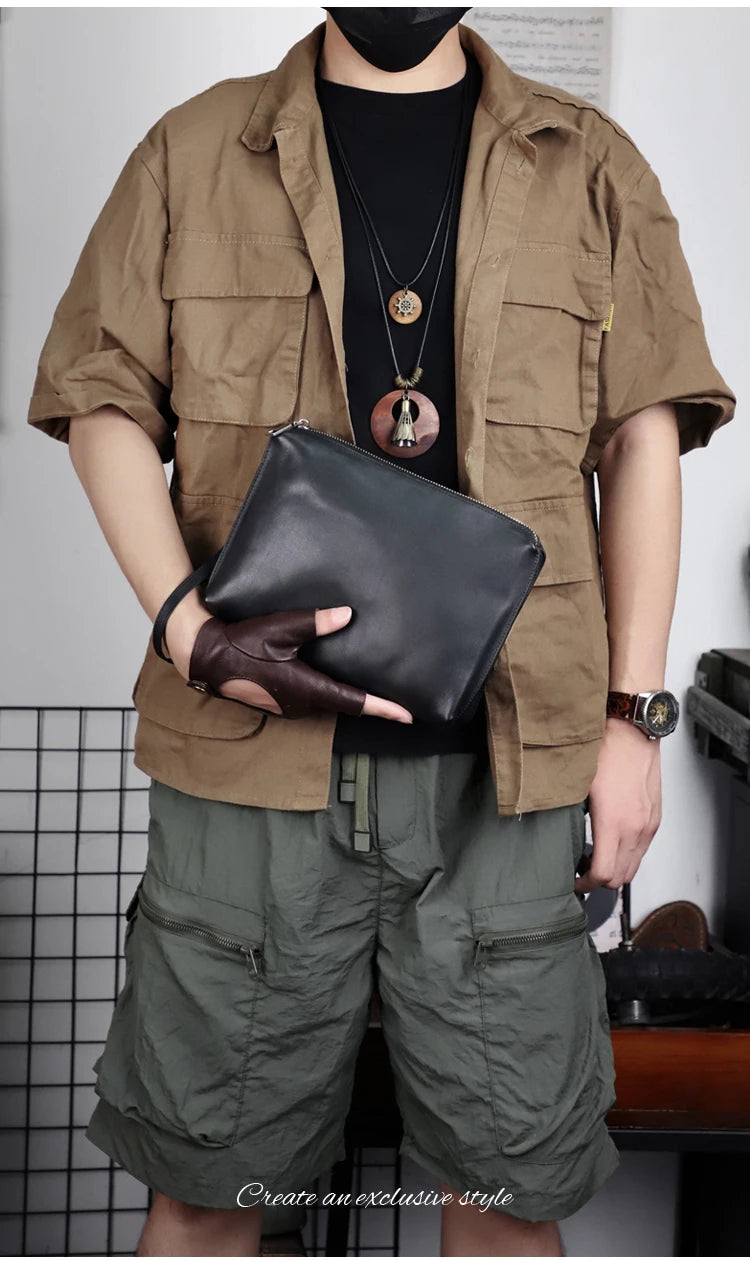 Pochette Constantine en Cuir Véritable Black Side 