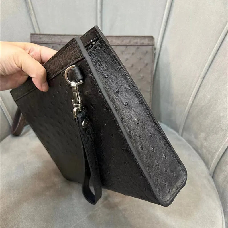 Pochette Mercury en Cuir d'Autruche Noire Profile
