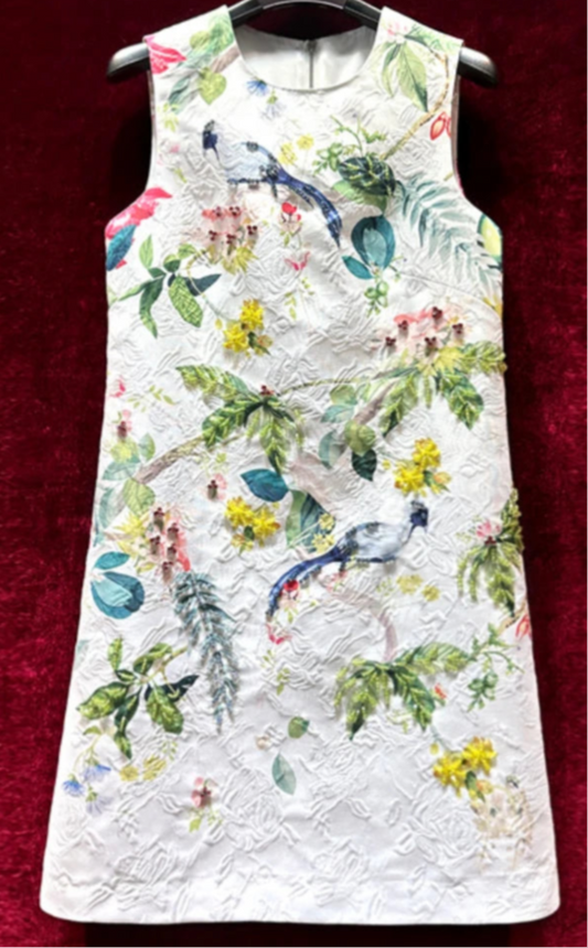 Robe Imprimée Brodée DANA, coupe Empire, brodée de perles et fleurs, courte au-dessus du genou | SuzzaneMarket