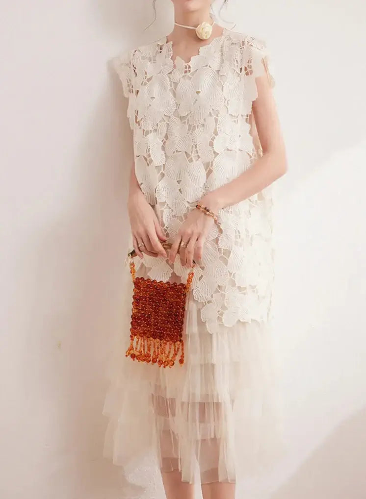 Robe de créateur en dentelle et transparence de LYAO, sans manches, style élégant et romantique | SuzzaneMarket