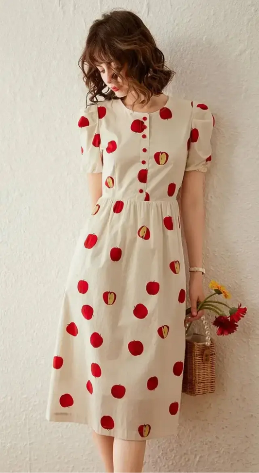 Charming Robe Fraiche Coton with red polka dots and puff sleeves. Ideal for summer styling | SuzzaneMarket