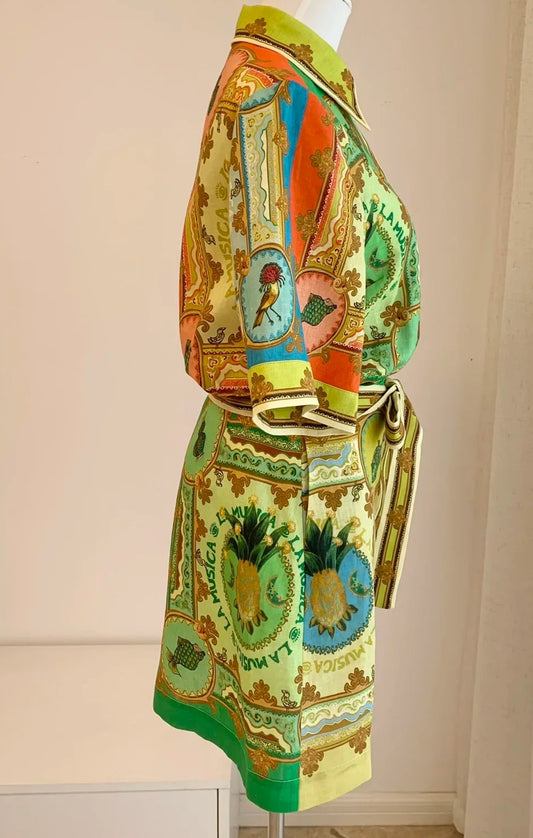 Robe chemise courte en lin avec motif coloré et ceinture assortie | SuzzaneMarket