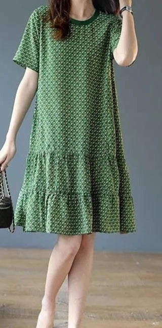 Robe t-shirt ample polyester verte avec volants, légère et souple pour femme | SuzzaneMarket