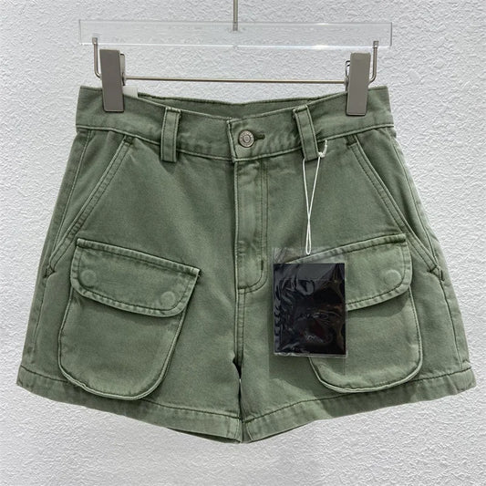 Short cargo denim shorts in green with front pockets | SuzzaneMarket