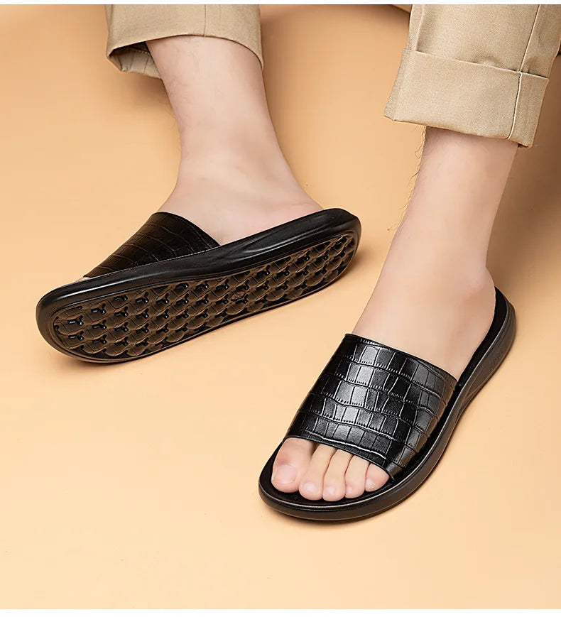Slippers Croco Black 3