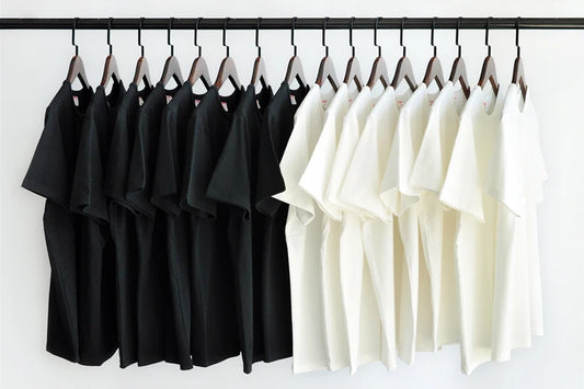 T-Shirt Qualité Supérieure 100% Coton Black or White