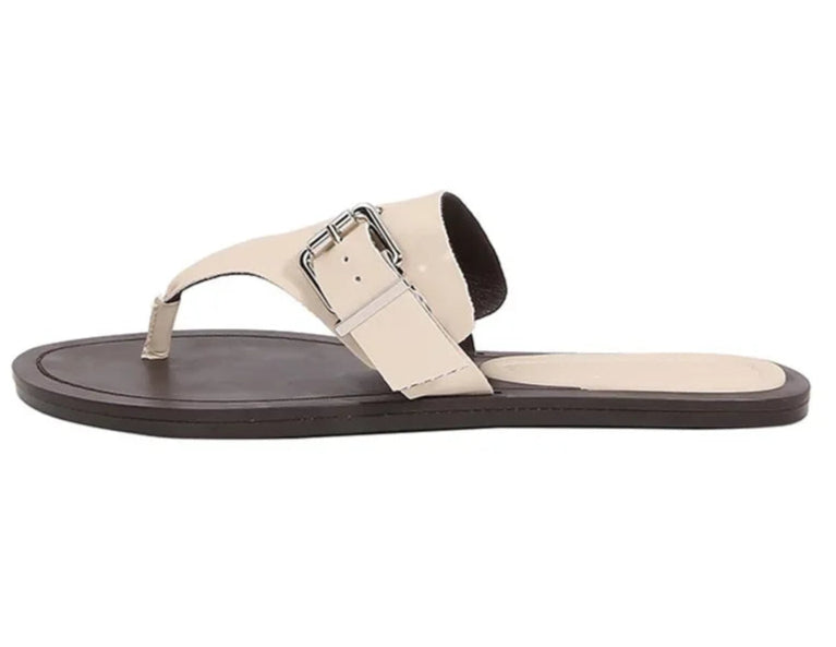 Tongs Souples Chics TIRIS, cuir synthétique, semelle lisse, bride décorative | SuzzaneMarket