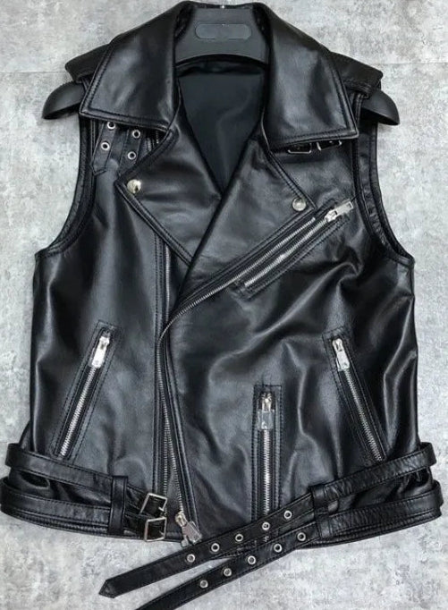 Biker veste en cuir pleine fleur, noire, avec zip et ceinture, style croisé. Longueur variée. | SuzzaneMarket