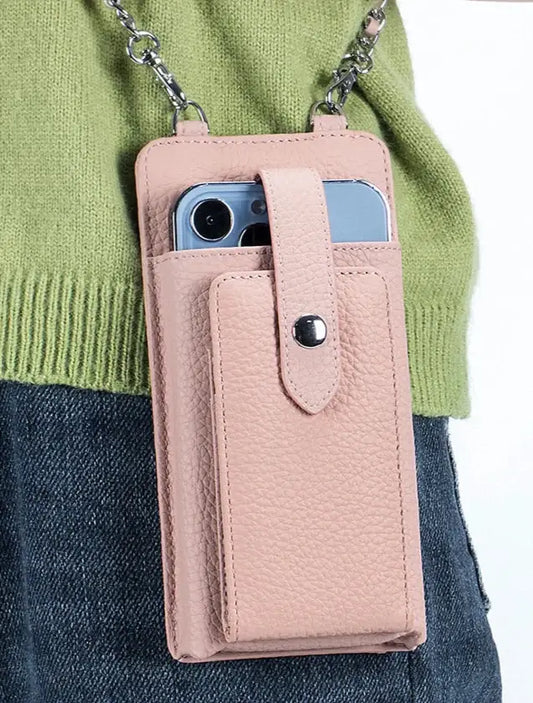 Pochette téléphone en cuir grainé, pratique avec poches pour téléphone, cartes et argent, bride chaîne et cuir.